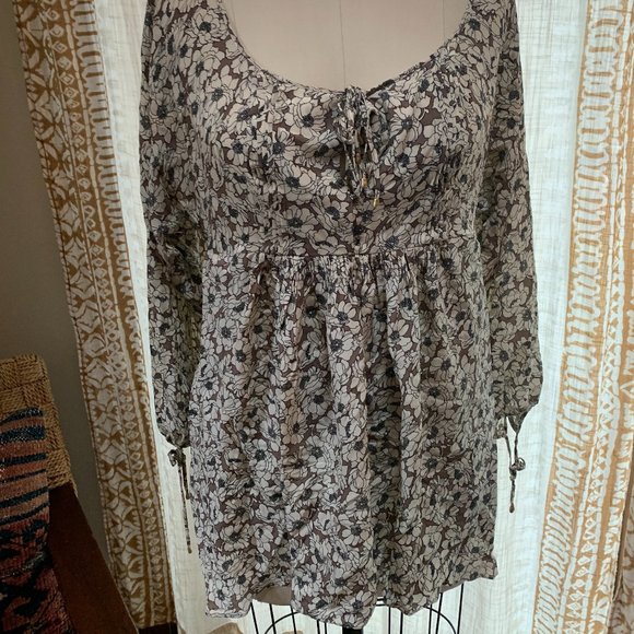 leifsdottir Tops - Liefsdottir Printed Silk Tunic Blouse - Like New